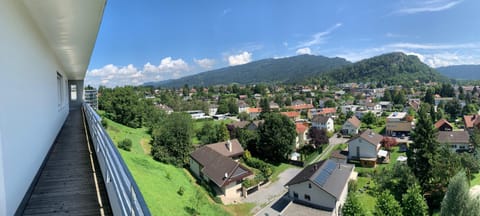 Luxus Penthouse Bregenz Feldmoos mit Whirlpool & riesen Terrasse, nahe Festspiele Apartment in Bregenz