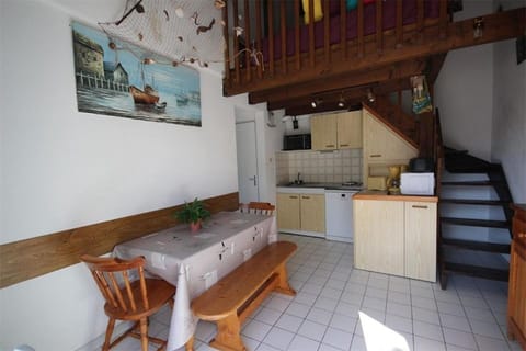 300m de la plage, adorable maison sud 2 chambres 5 couchages terrasse ombragée parking LRHP14 Villa in Portiragnes