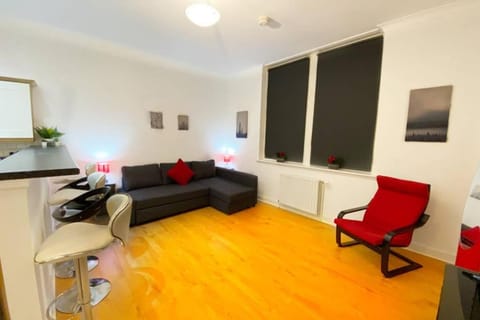 Cozy Nights - Ibrox Street Apartment in Glasgow