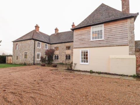 Battel Hall House in Borough of Swale