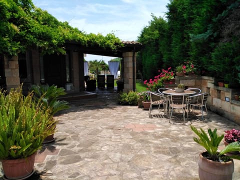 Elegant Villa in San Vito dei Normanni with Private Pool Villa in Province of Taranto