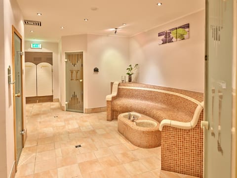 Sauna, Spa and wellness centre/facilities
