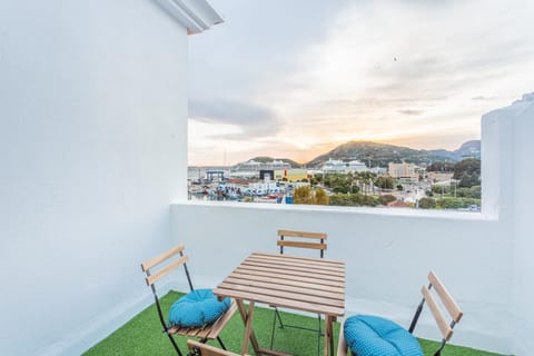 ÁTICO A ESTRENAR VISTAS AL PUERTO WIFI Y APARCAMIENTO Apartamento in Cartagena