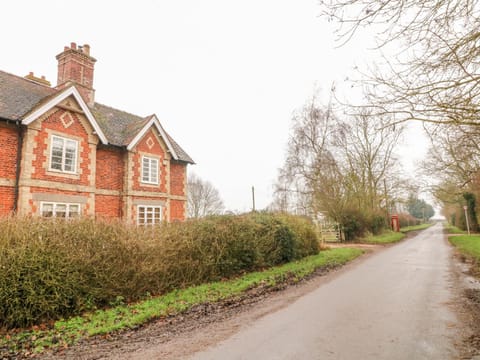 Pool Cottage House in West Lindsey District