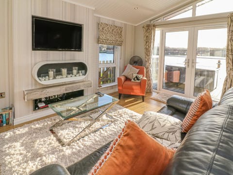 Shore Beats Work - Capenwray 10 House in England