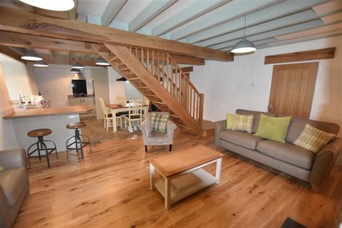 The Old Farmhouse Kitchen Casa in Saint Davids