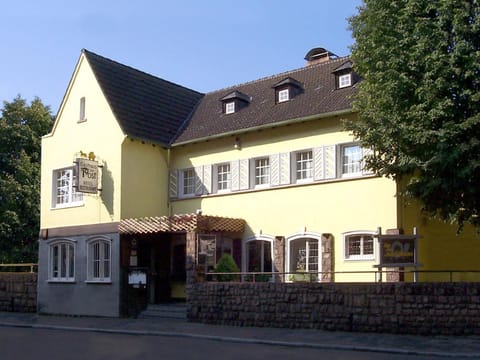 Hotel Die Post Hôtel in Offenbach