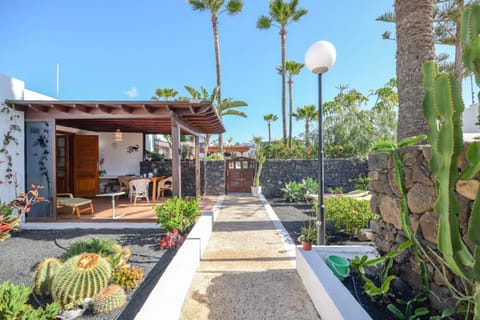 Bungalow Playa Bastián House in Costa Teguise