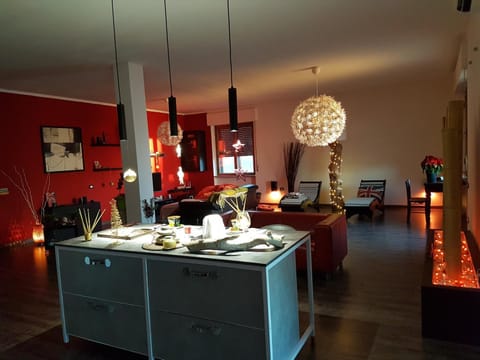 Communal lounge/ TV room