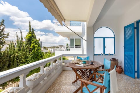 Breeze 1BD Apartment by BluPine Condo in Vouliagmeni