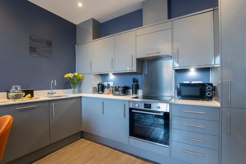 Elliot Oliver - Loft Style 2 Bedroom Apartment With Parking In The Docks Appartamento in Gloucester