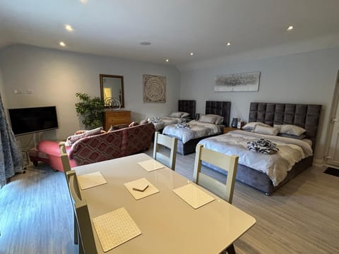 Dining area, Bedroom