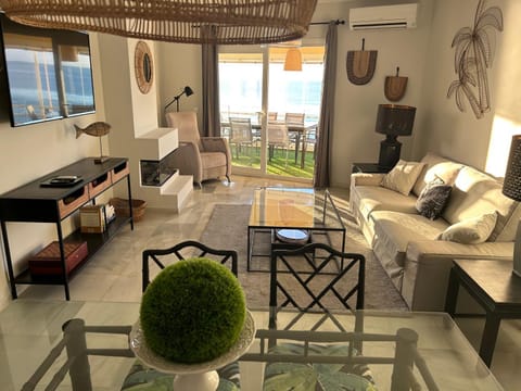 Balcony/Terrace, Living room, Dining area, Sea view