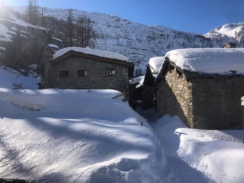 Chalet 1728 - La Reculaz - 2 minutes from Val D'isere Chalet in Val dIsere