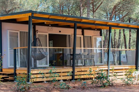 Lux camp - mobile homes in Bi village Campingplatz /
Wohnmobil-Resort in Fažana