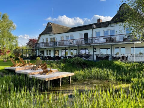 Hof Norderlück - Das Ostseehotel unter Reet Hotel in Region of Southern Denmark