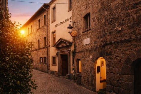 Property building, Neighbourhood, Street view