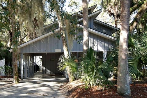 2 Bayberry Lane Haus in South Forest Beach