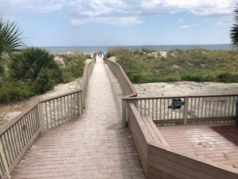 1402 Shipmaster House in Hilton Head Island