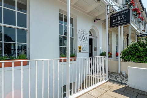 Hamiltons Boutique Hotel Bed and Breakfast in Southend-on-Sea