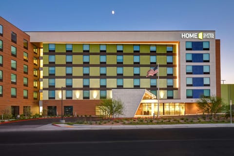 Home2 Suites by Hilton Las Vegas Convention Center - No Resort Fee Hôtel in Paradise
