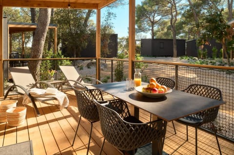 Day, View (from property/room), Balcony/Terrace, Seating area, sunbed