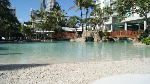 Crown Towers - Private Apartment Condo in Surfers Paradise Boulevard