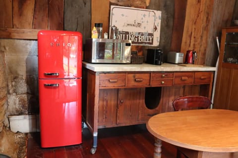 Capers Cottage and Barn Accommodation Chambre d’hôte in Wollombi