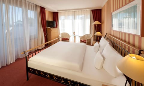 Photo of the whole room, On site