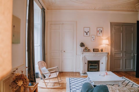 Living room, Decorative detail