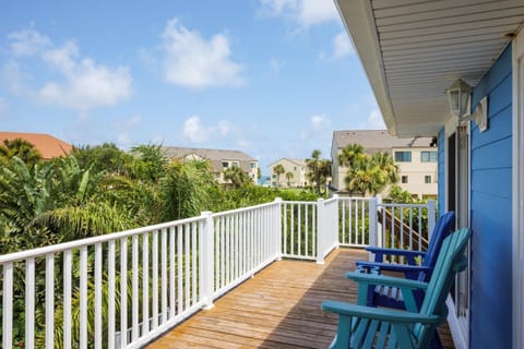 Summer Wind, 4 bedrooms, Private Pool, Next to Beach, Sleeps 8 Haus in Crescent Beach