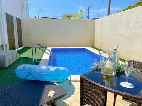 OKINAWA POOL WILLA ONNA 4C / Vacation STAY 70978 House in Okinawa Prefecture