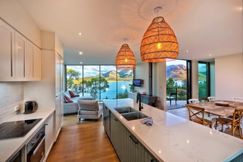 Kitchen or kitchenette, Living room, Dining area, Mountain view, Sea view