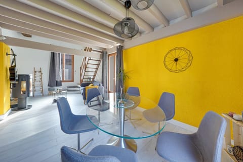 Bel appart pour 6 p, clim, parking et terrasse Apartment in Aix-en-Provence