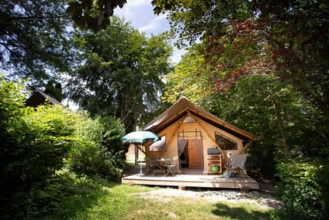 Patio, Natural landscape, Garden, Photo of the whole room, Garden view