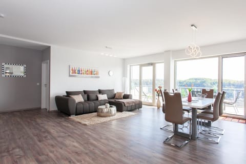 Living room, Photo of the whole room, Dining area