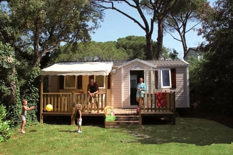 Camping Montana Parc - Gassin Golfe de St Tropez - Maeva Campingplatz /
Wohnmobil-Resort in Gassin