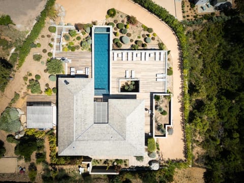 Villa EVA, vue mer et montagne, plage à pieds Villa in Zonza