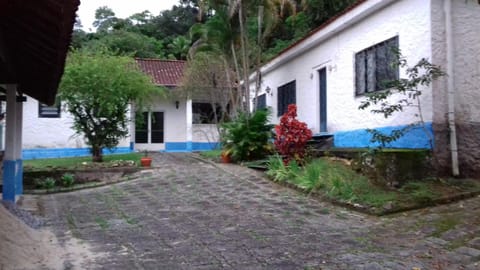 Pousada do Escultor Auberge in Cachoeiras de Macacu