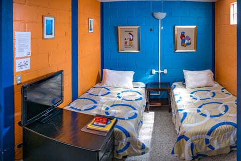 Hostal Guatefriends Bed and Breakfast in Guatemala City