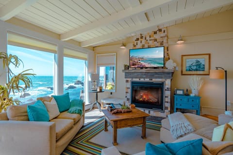 Living room, Sea view