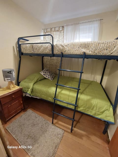 Photo of the whole room, Bedroom, bunk bed