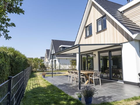 Beautiful Villa in De Koog Texe with Fenced Garden Villa in De Koog