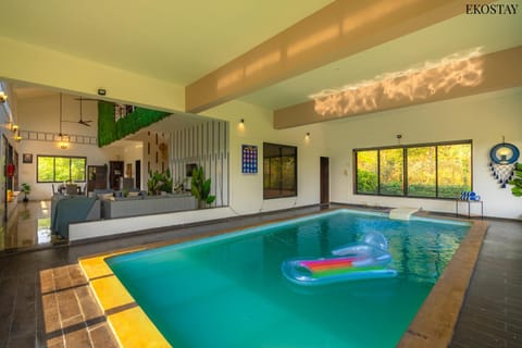 Ekostay Kingfisher Villa I Indoor Pool I Cloud 9 Villa in Maharashtra