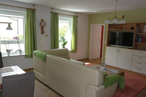Top 2 Zi-Wohnung, 350 m zum See Apartamento in Friedrichshafen