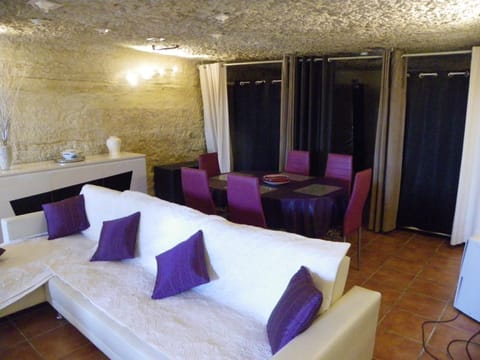 Les Hauts de Nazelles House in Centre-Val de Loire