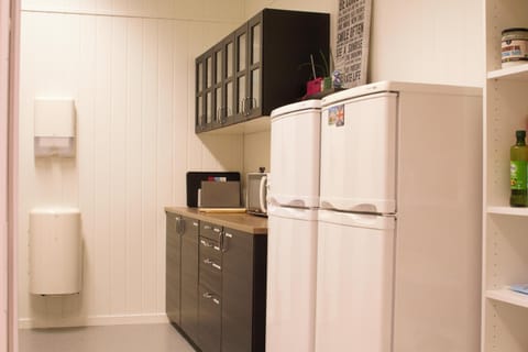 Kitchen or kitchenette, Communal kitchen, kitchen