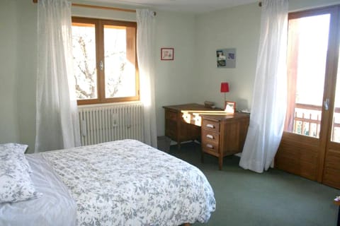 Chalet de 7 chambres avec sauna jardin et wifi a Briancon a 1 km des pistes Chalet in Briançon