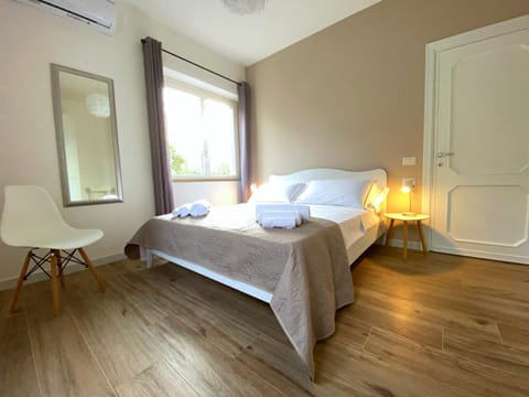 Homey Experience - Design Apartments Condo in Golfo Aranci