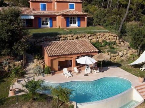 Charming Holiday Home in Lorgues with Private Swimming Pool Villa in Lorgues